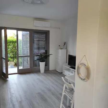 Apartment Ragyogok Apartman *